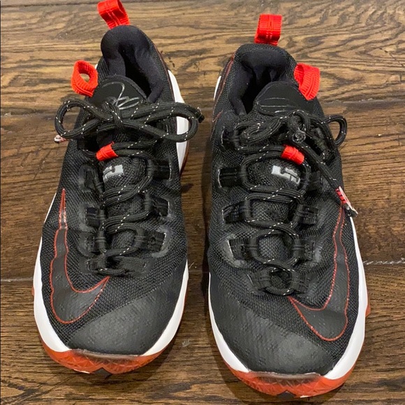 nike boys shoes size 13